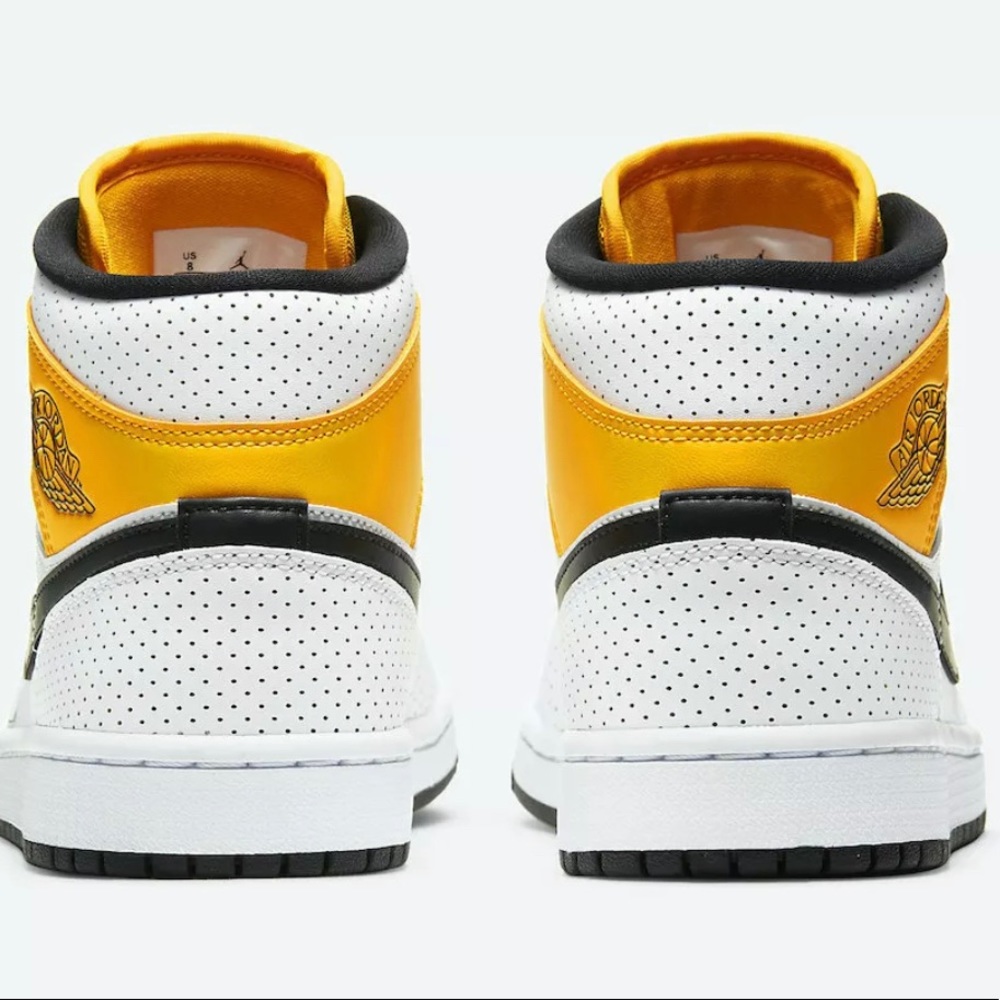 Air Jordan 1 Mid - Picture 4 of 9